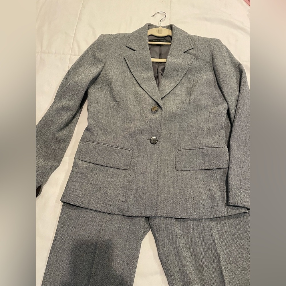 Anne Klein Pants suit. Gray